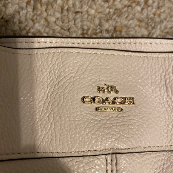 Coach White Leather Bag - Picture 2 of 7